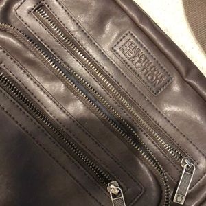 Messenger/small laptop/iPad leather bag
